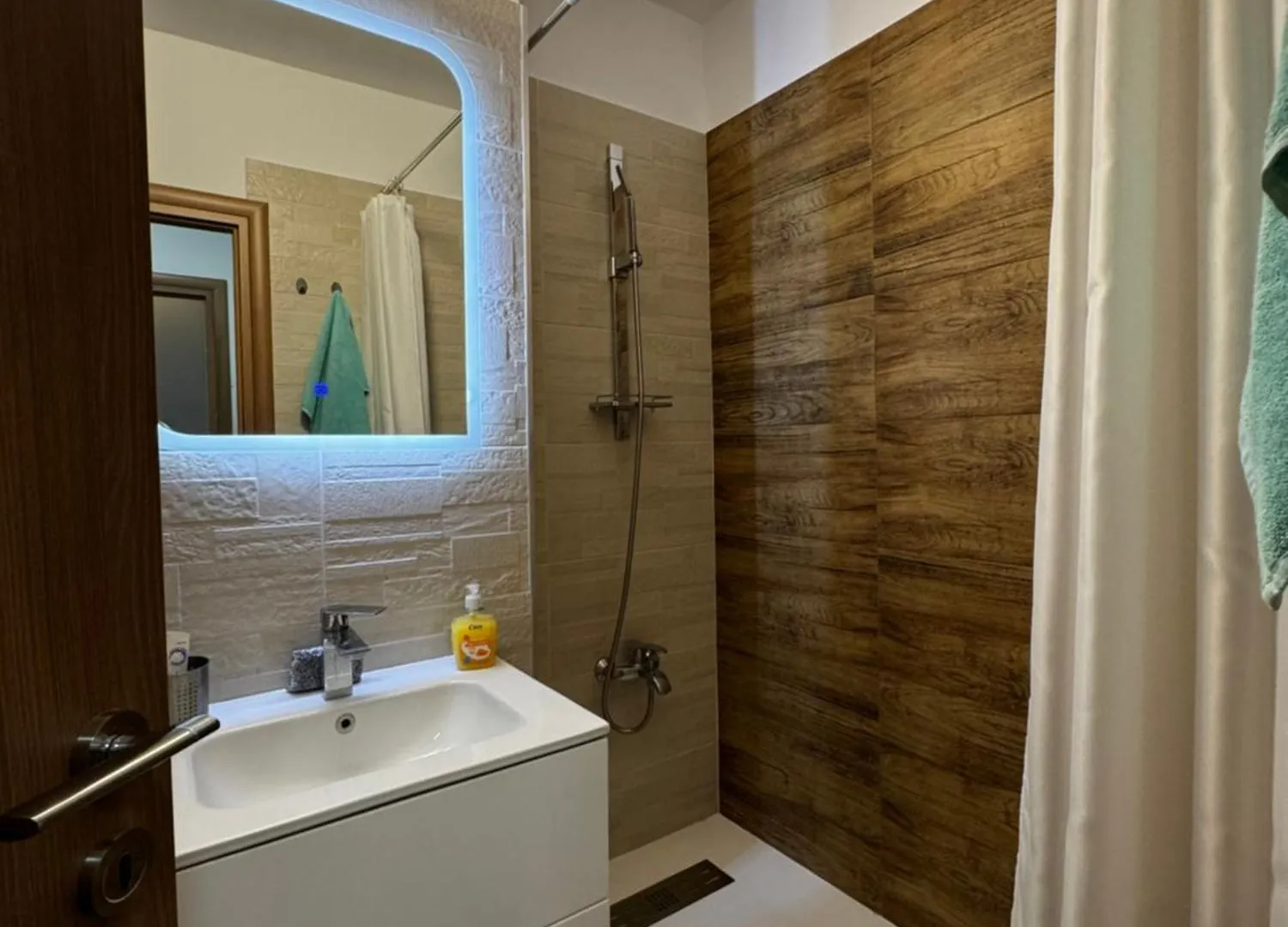 Appartamento Cozy North View By Chr Luxury Propery Bucarest 0*,